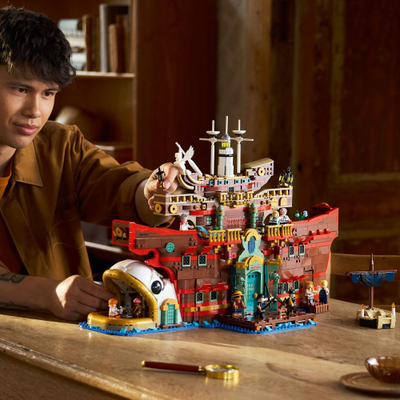 Set LEGO ONE PIECE The Baratie Floating Restaurant, model për zbukurim për të rritur