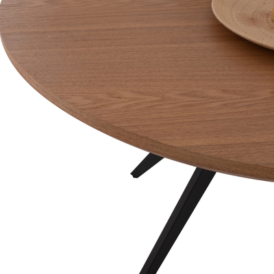 Tavolinë ngrënieje e rrumbullakët HM9307.01, veneer lisi, 120x75 cm, kornizë metalike e zezë