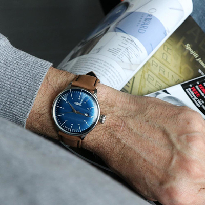 Orë dore Prim Retro Automatic - A W01C.13055.A