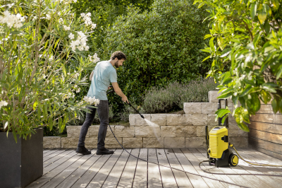 Pastrues me presion i lartë Karcher K 5 WCM Premium, motor me ftohje me ujë, bobinë për zorrë, i verdhë