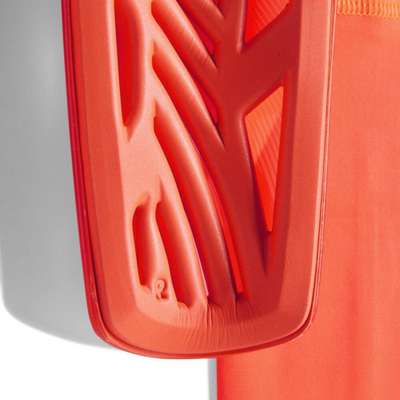 Mbrojtëse futbolli adidas Tiro SG League IQ4041, me mëngë kompresuese, portokalli