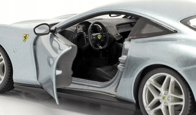 Maketi i makines BBURAGO Ferrari Roma, shkalla 1:24, gri