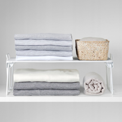 Raft organizues Rayen Stackable Folding Shelf, palosës, i grumbullueshëm, i bardhë