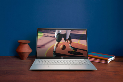 Laptop HP Pavilion 15-eh2244nw, 15.6", AMD Ryzen 5 5625U, 8 GB RAM, 512 GB SSD, i argjendtë