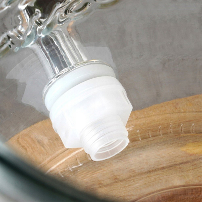 Enë pije me rubinet pa markë, për limonadë, plastike, transparente