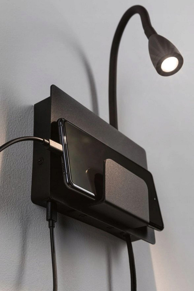 Llambë muri LED Paulmann Halina, port USB C, krah i lëvizshëm, e zezë