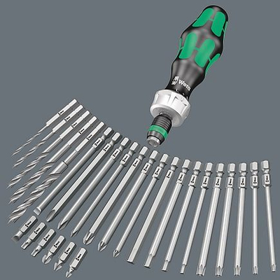 Set kaçavidash me ratchet Wera 5051040001, 17 copa, me dorezë të rehatisme, e zezë me jeshile