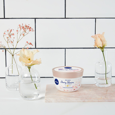 Krem për trup Nivea Cherry Blossom & Jojoba Oil, 200 ml