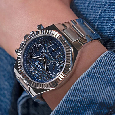 Orë goca Guess Equality GW0769L1, e argjendtë