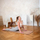 Tapet yoga HMS YM11, TPE dhe tapë, me rrip bartjeje, ngjyrë natyrale