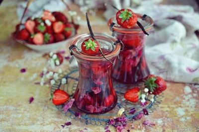 Set kavanozësh qelqi Westmark, 370 ml, 6 copë, transparent