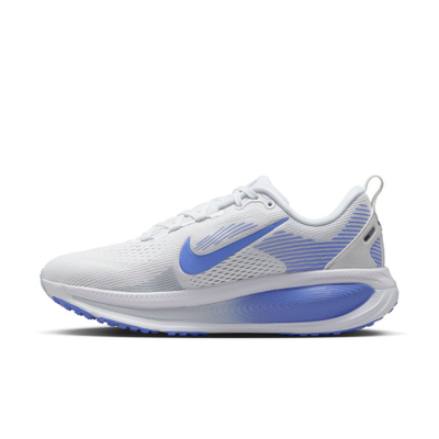 Патики за трчање за жени Nike Vomero 18, за на пат, бели со виолетова