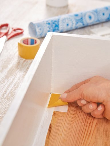 Gozhdë vetëngjitëse e rregullueshme Tesa 77777, set me 2 copë, ngjitje e fortë, e bardhë