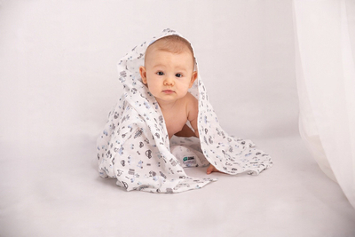 Пелена муслин BabyMatex Muslin Design, 80 x 120 cm, 100% памук, бела со автомобили