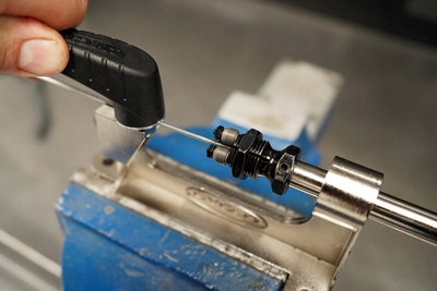 Алатка за навој на спици Cyclo Spoke Thread Rolling Tool, за навој 12 13 14 gauge, цинково тело, сребрена