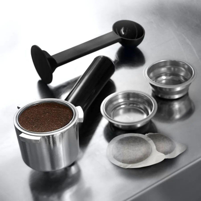 Makineri për kafe DeLonghi Dedica EC 685.M, çelik