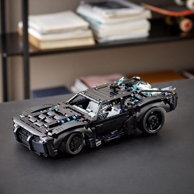 Set LEGO Technic BATMAN - BATMOBIL (42127)