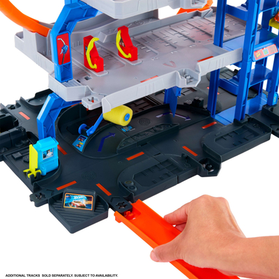 Set garazh lodër Hot Wheels Mega Loop Garage, disa nivele, me loop të dyfishtë, shumëngjyrësh