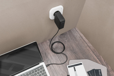 Karikues muri Digitus USB-C PD 3.0 100W, GaN, me kabllo 1.2 m, i zi