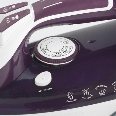 Пегла со пареа Steam Iron 6243, 2200W, 28 g/min, керамичка плоча