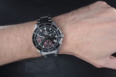 Orë dore Casio Edifice EFV 540D-1A