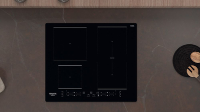 Вградлива индукциска плоча Hotpoint HB 4860B NE, 59 cm, 4 зони за готвење, црна