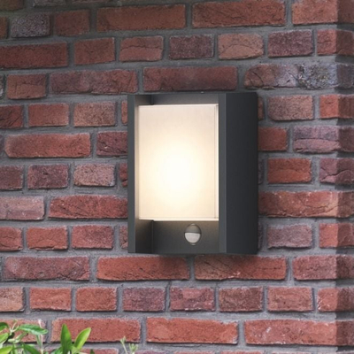 Надворешна ѕидна светилка Philips Arbout 16461 93 16, LED 6W, со сензор за движење, сива