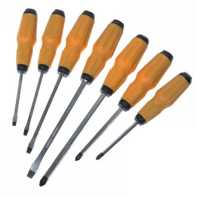 Set kaçavidash, 7 copë