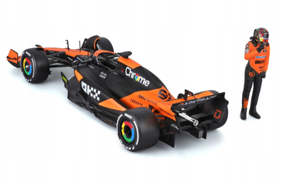 Maket автомобил Bburago F1 McLaren MCL38 2024 Piastri, размер 1:24, die cast, повеќебоен