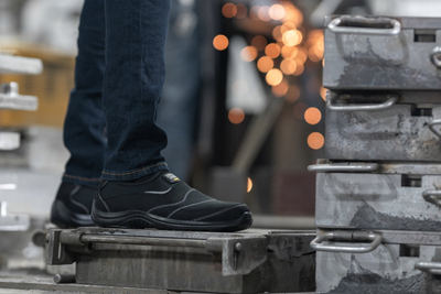 Këpucë sigurie Safety Jogger Yukon S1P, antistatike, me taban që s’çpohet, të zeza