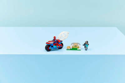 Set lodrash LEGO Spidey on Motorcycle vs Rhino LEGO11206, me figurina, shumëngjyrësh