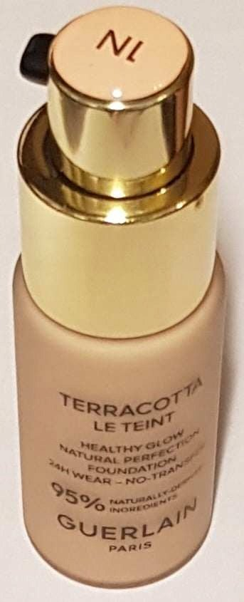 Fondatinë Guerlain Terracotta Le Teint Matte, mbulim i mesëm në të lartë, ngjyra Beige