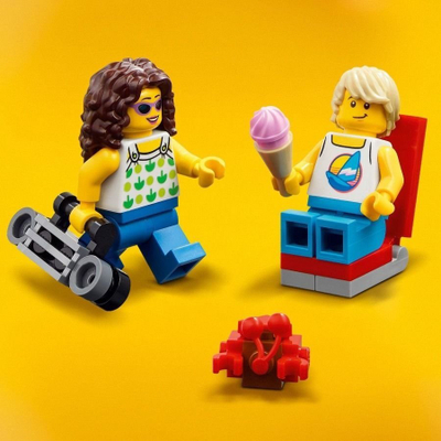 Set lodër LEGO Creator 3 në 1 31138 Beach Camper Van, ndërtim 3 në 1, për kalamaj 8+, shumëngjyrësh