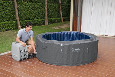 Jacuzzi i frymshëm Bestway Lay-Z-Spa Santorini 6001T, për 7 veta, modeli 2025, blu