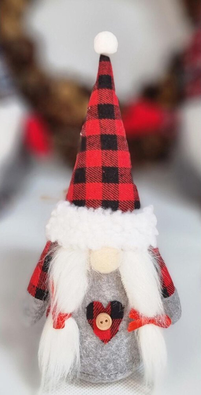 Dekorim Krishtlindjesh Saska Garden Santa, figurë 20cm, me thes, gri e kuqe