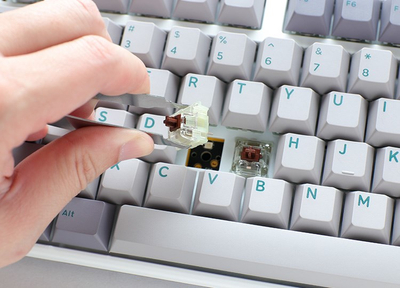Tastjer Ducky One 3 Mist Grey, Cherry MX Silent Red, RGB, gri