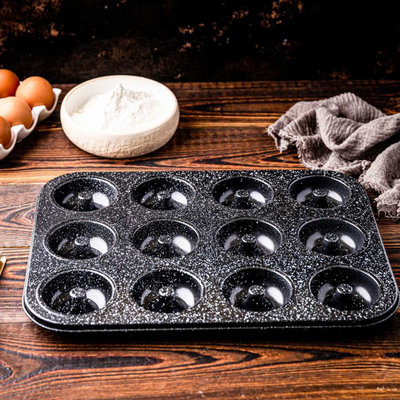Tepsi për 12 muffins Klausberg KB-7841, metal, veshje jo ngjitëse, 35x26.5cm, e zezë