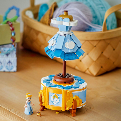 Set LEGO Disney Princess Fustani i Sindareles, set ndërtimi kreativ, shumëngjyrësh