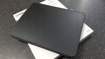 Këllëf tastiere Logitech Combo Touch për iPad Pro 13" dhe 11", me ndriçim, Graphite