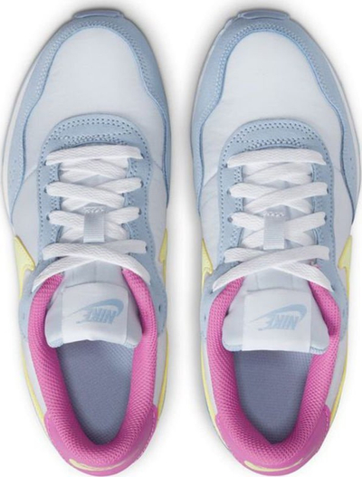 Atlete për kalamaj Nike MD Valiant, tekstil edhe lëkurë, taban gome, shumëngjyrëshe pastel