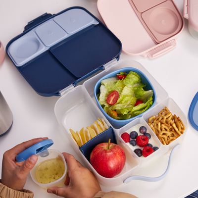 Kuti ushqimi b.box Snack Box, ndarje të rregullueshme, kapak fleksibël, mente e hapur