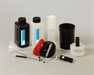 Set për zhvillim filmash Kaiser Fototechnik 4299, kit komplet, bardh e zi