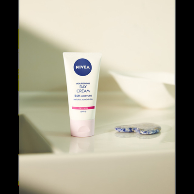 Krem ditor ushqyes Nivea, 50 ml
