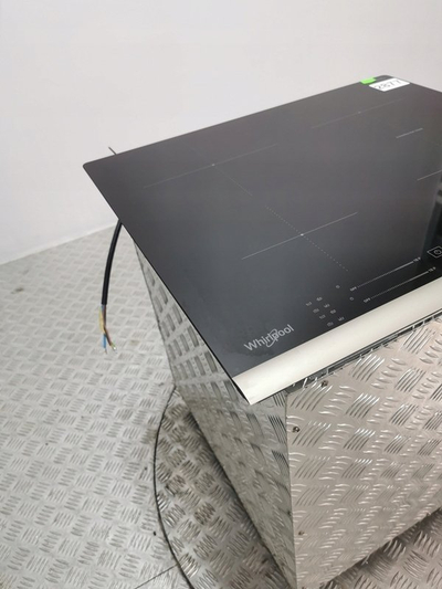 Pllitë me induksion Whirlpool WB S2560 NE, 4 zona, xham qeramik, e zezë