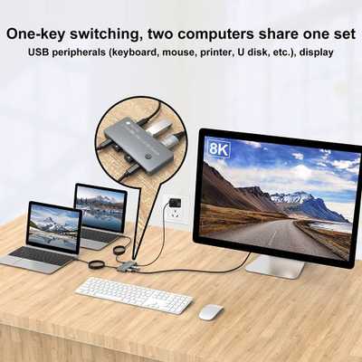 Ndërrues KVM Techly USB C, DisplayPort 1.4 8K, 2x USB C, 3x USB 2.0, i zi
