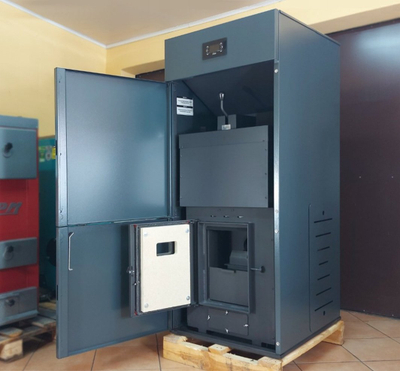 Kaldajë peleti Ferroli Biopellet Pro 24kW, rezervuar 105kg, gri