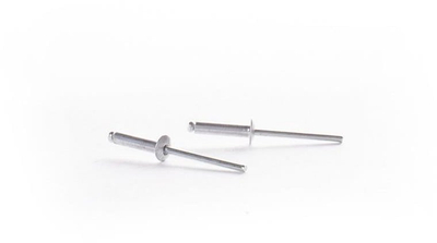 Ривети Bloomsbury ALU STEEL DOMED 3.2x6, пакување 50 парчиња, сребрена