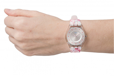 Orë dore Swatch SFE102