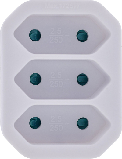 Adapter prizash InLine, prizë me tokëzim në 3x prizë Euro, i bardhë