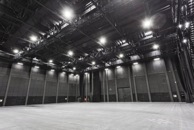Reflektor drite Ledvance HighBay Value, 150W, 80°, alumin argjendtë